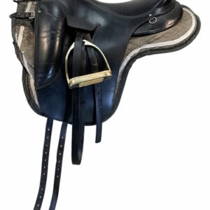 17.5Inch Used Ortho-Flex English Saddle