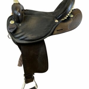 17 Inch Used Dakota Barrel Saddle 305